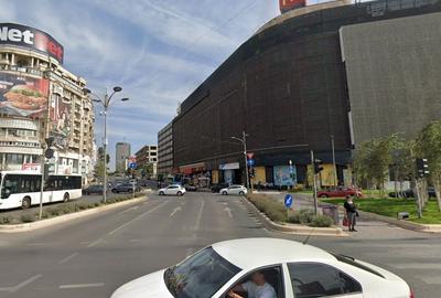 Spațiu comercial, de 146 mp, în P-ța Unirii