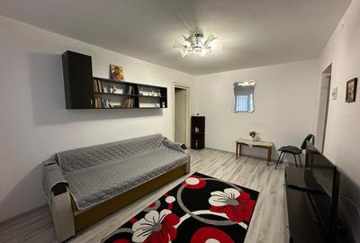 Apartament doua camere, 43mp, cartier Craiovita Noua, zona Niela - 2