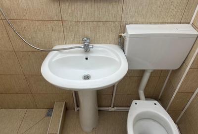 Vand garsoniera micro 19 et 1/4 renovata baie proprie pret 13.100 euro - 1