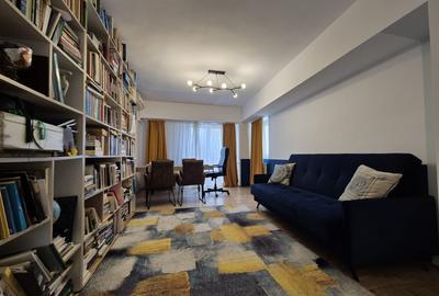 Apartament cu 3 camere decomandat, mobilat în Libertății