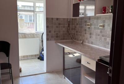 Apartament 2 camere semidecomandat, Navodari, zona Est - mutare imediata! - 2