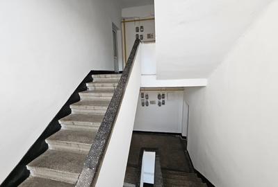 Apartament 2 camere, decomandat, etaj 2 din 2, cu pod, zona Aeroport, comision 0 - 19