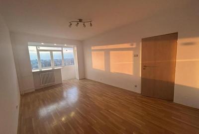 Apartament cu 3 camere în Berceni
