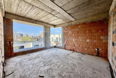 Apartament cu 3 camere decomandat în Moșilor