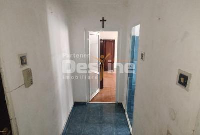 Grasoniera 42 mp strada Rozelor in spate la OMV 38.000€ - 2