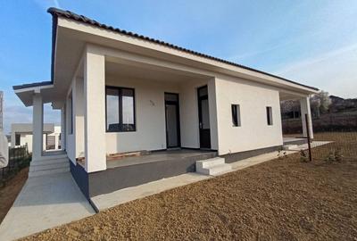 Casa noua finisata la cheie in Paleu in cartier nou - 5