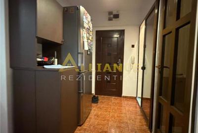 Apartament cu 3 camere decomandat, mobilat în Brâncoveanu