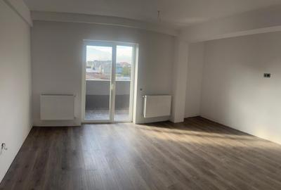 Apartament nou, 3 camere, zona Tractorul - 3