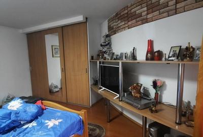 REV2003476 Vila 3 Camere Curte 100 mp de Vanzare Andronache Sector 2 - 4