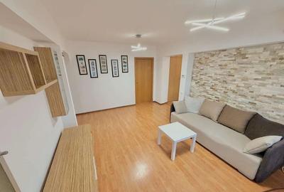 Apartament cu 4 camere decomandat, mobilat în Drumul Taberei