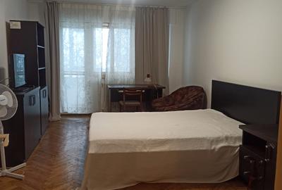 Apartament cu 2 camere semidecomandat în Domenii
