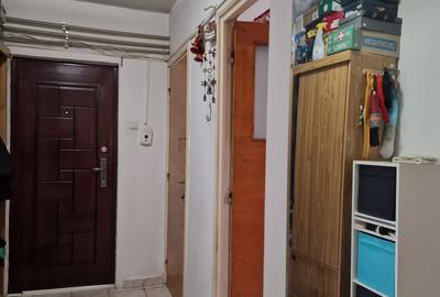 Vitan Mall -  Apartament 3 camere - hol H - 2 bai - centrala termica - et4/8 - 6