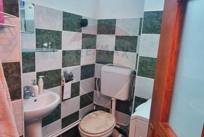 OCAZIE!!! Apartament cu 3 camere, 2 bai et. 2 Str. Hortensiei CENTRAL - 16