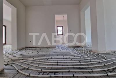 Casa individuala de vanzare cu teren, terasa, garaj si curte Selimbar - 19