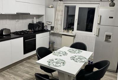 Apartament 3 camere structura mare, Carpatilor - Paraului - 1