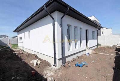 Casa Individuala - 4 camere - 2 bai - 363 mp teren - 2