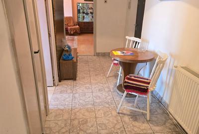 Vand apartament 2 camere decomandat in Deva, etaj 2, zona  Avram Iancu - 8