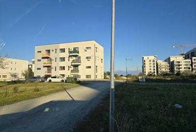 Teren Construcții intravilan de 600 mp, în Nord