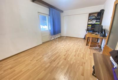 2 camere- Decomandat- Etaj 8/10- Strada Barca/Rahova - 1