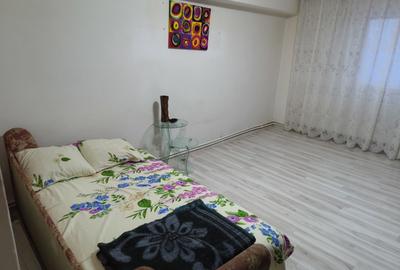 Inchiriez apartament zona Delfinariu Constanta - 9