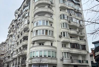 DECEBAL,monolit,stradal pe Bulevard,locatie top in centrul capitalei/zona UNIRII - 1