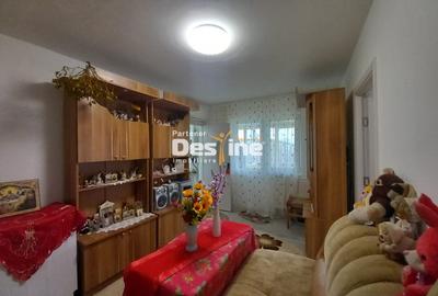 Apartament 2 camere 37 mp renovat mobilat utilat Tudor Vladimirescu, Roman - 1