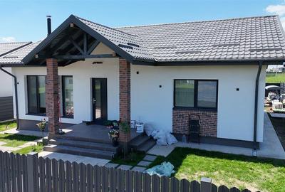 Casa Holboca 4 camere | 2 bai | Incalzire pard |Teren 465 mp | 0% Comision - 2