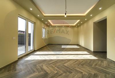 CASA TIP DUPLEX cu 5 camere de vanzare| Cartier Izvor | COMISION 0% - 31