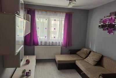 Apartament cu 2 camere decomandat, mobilat în Florești