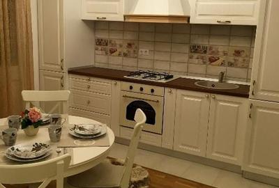 Apartament cu 2 camere semidecomandat, mobilat în Ștefan cel Mare