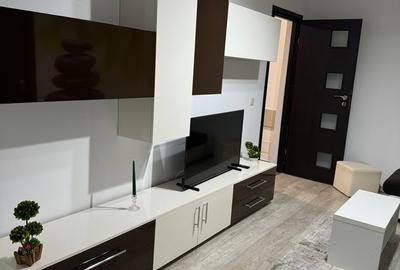 Apartament 2 camere l etaj intermediar l Piata Dacia