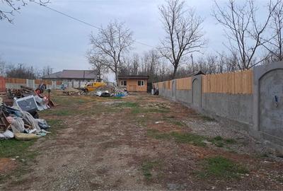 Teren si Casă de vanzare - 1