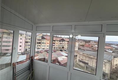 EXCLUSIVITATE Apartament 2 camere  CU GARAJ cf 1 semidecomandat  Berca - 11