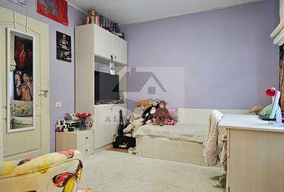 Oportunitate - Apartament cu trei camere in vila, zona Tractorul 70 mp - 16