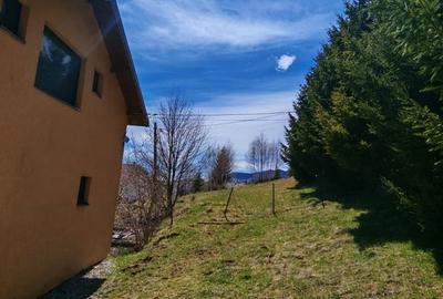 Casa / pensiune investitie sat Pestera, Moieciu, Bran - 30