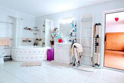 Casa 5 camere de vanzare in Sanmartin - 9