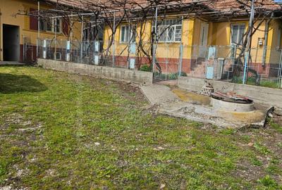 Casă individuală cu 3 camere în Ceanu Mic