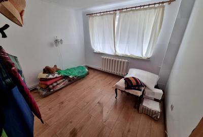 Ultracentral liceul Pedagogic-  apartament 4 camere decomandat - 23