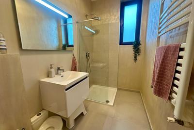 Vilă Elegantă cu Piscină Privată în Corbeanca - 16