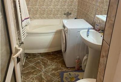 Apartament 3 camere , zona centrala -Inspectoratul Scolar ,decomandat , 68 mp ut - 14