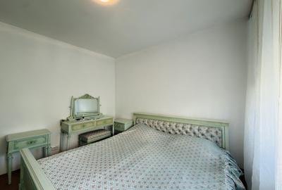 Apartament 3 camere, decomandat, etajul 2, zona Soarelui - 3