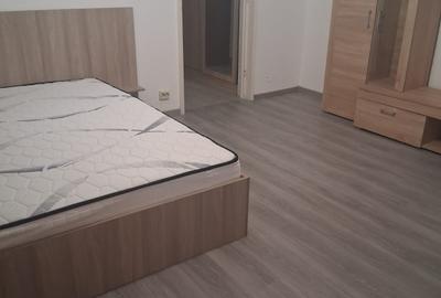 Dristor, garsoniera, 1 minut metrou, etaj 2, AC, renovata, libera - 3