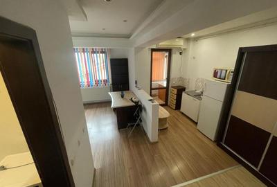 299 euro- Garsoniera cu centrala termica   loc de parcare propriu -met - 1