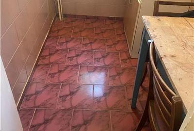 Apartament 4 camere , zona cartier Sud , et 1 , 60 mp , liber - 4