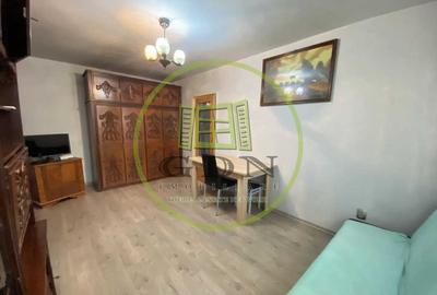Apartament luminos, călduros și bine compartimentat, Mihai Viteazu, etaj 9/10 - 1