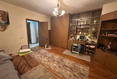 Mosilor - Eminescu -/ Str. Traian -  Garsoniera 37 mp - CENTRALA TERMICA PROPRIE - 4