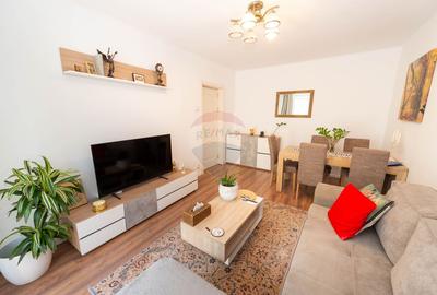 Apartament cu 3 camere decomandat, mobilat în Teiul Doamnei