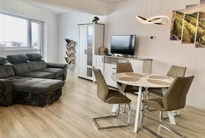 Apartament cu 2 camere decomandat, mobilat în Tractorul