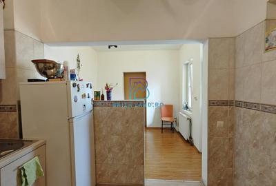 Calarasi, Hala Traian, casa stradal, Sp+P+E, sup. 207mp, teren 156mp - 14