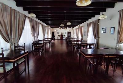 Destinație mixtă (restaurant, showroom, manej) – Herneacova - 4